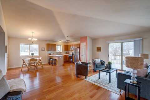 201 Hjemdal Lane, Deerfield, WI 53531
