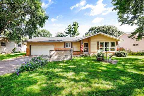 1222 Iowa Drive, Madison, WI 53704