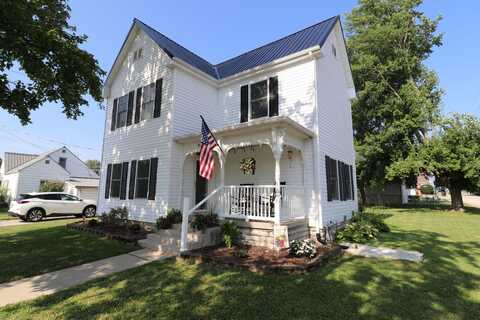 305 S Main Street, Versailles, IN 47042