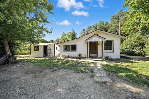 17789 Peterson Lane, Redding, CA 96003