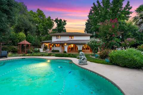2535 Phil Court, Redding, CA 96002