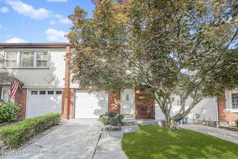 68 Gold Avenue, Staten Island, NY 10312