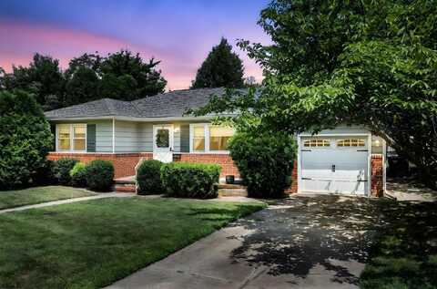 500 Van Sant Ave, Linwood, NJ 08221