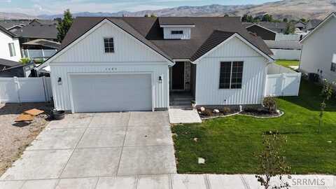 1629 Petersburg, Chubbuck, ID 83202