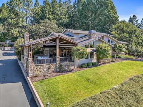 2625 Jackson Drive, Medford, OR 97504