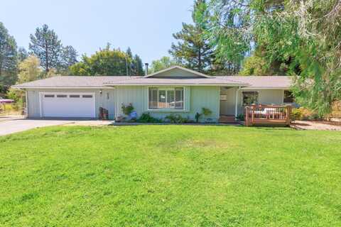 8122 New Hope Road, Grants Pass, OR 97527