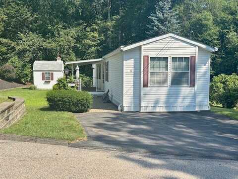 17 Stonewall Drive, Killingworth, CT 06419