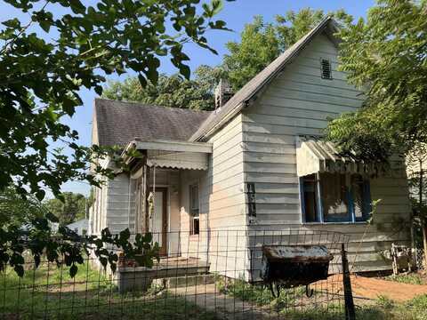 1516 Uhlhorn Street, Evansville, IN 47710
