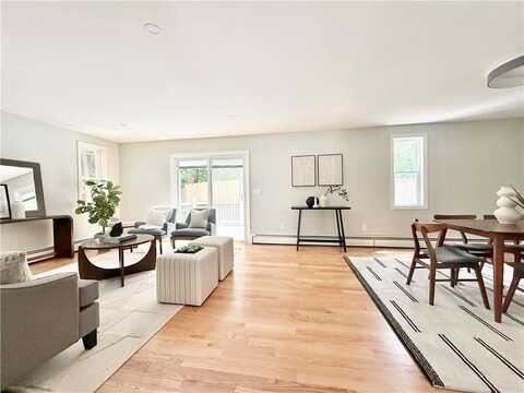 7 Simmons Road, Barrington, RI 02806