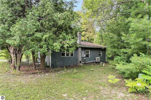 4747 Strait Road, Traverse City, MI 49685