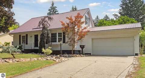 210 Westview Drive, Alma, MI 48801