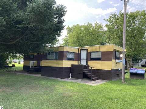 2868 Twin Lake Road, Lupton, MI 48635