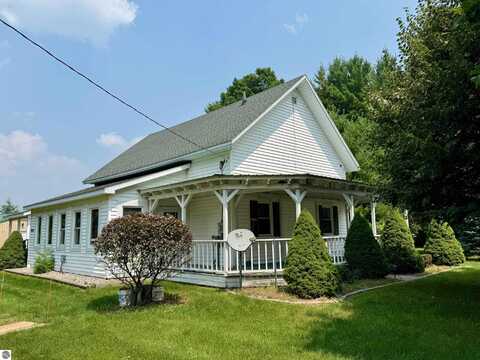 7278 Glover Lake Road, Bear Lake, MI 49614