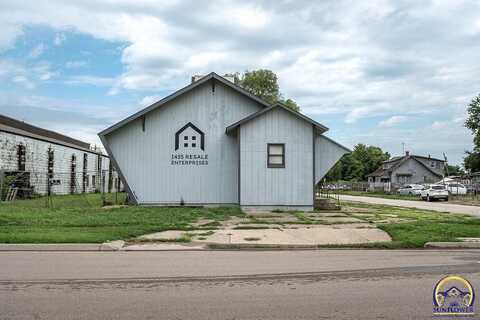 1435 SE Madison ST, Topeka, KS 66607