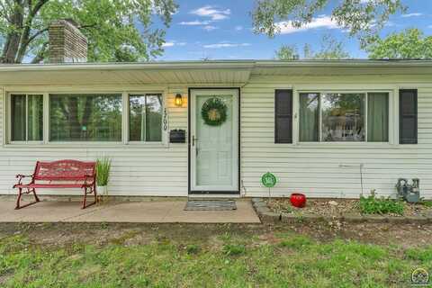 1700 SW Seabrook AVE, Topeka, KS 66604