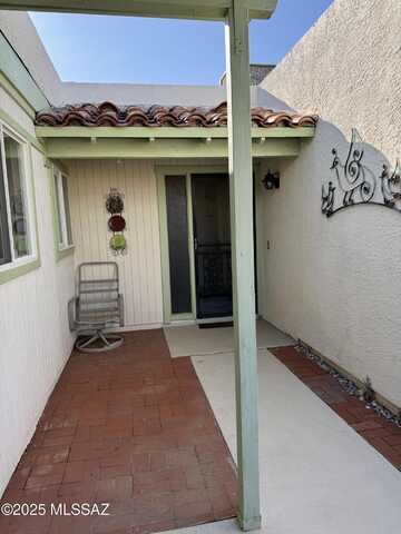 349 N Calle De Las Profetas, Green Valley, AZ 85614