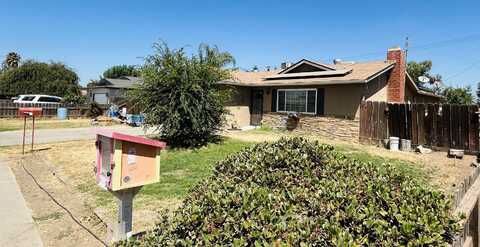 444 E Citrus Drive, Farmersville, CA 93223