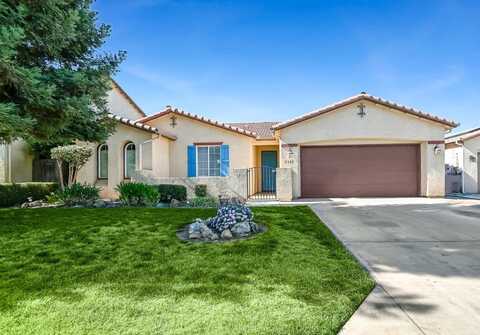 2342 W Luisa Avenue, Porterville, CA 93257
