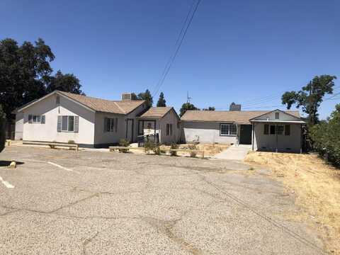 1590 E Dinuba Avenue, Reedley, CA 93654