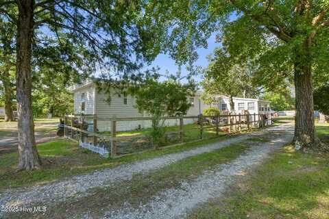 215 Anderson Drive, Hampstead, NC 28443