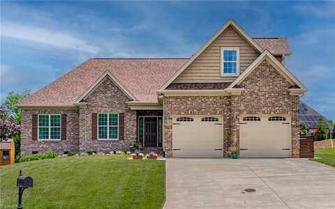 6821 Orchard Path Drive, Clemmons, NC 27012