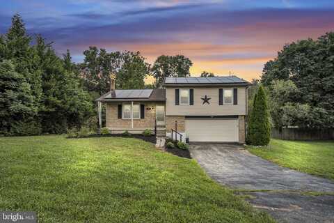 205 BERRY DRIVE, HARRISBURG, PA 17112