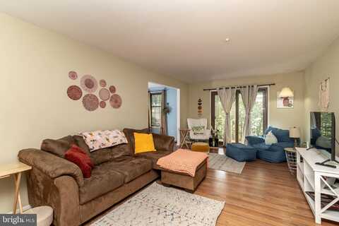 3 CARTER BRAXTON BLDG, Turnersville, NJ 08012
