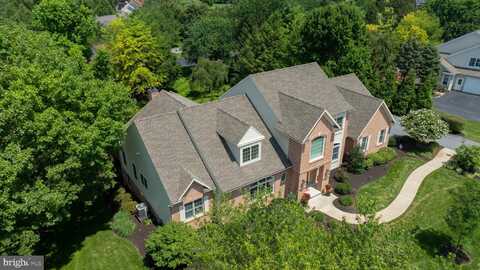 2115 QUAIL DRIVE, LANCASTER, PA 17601