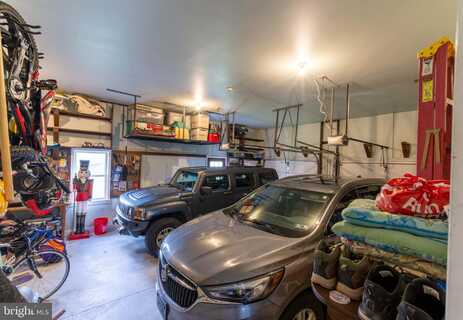 125 CHANNEL DRIVE, CARLISLE, PA 17013