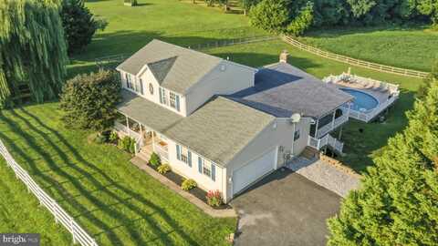 495 THRONE ROAD, FAWN GROVE, PA 17321