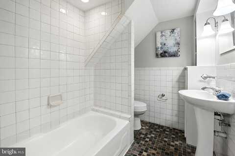 6900 RADCLIFFE DRIVE, ALEXANDRIA, VA 22307