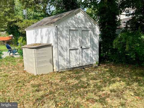 35 MEDALLION LANE, WILLINGBORO, NJ 08046