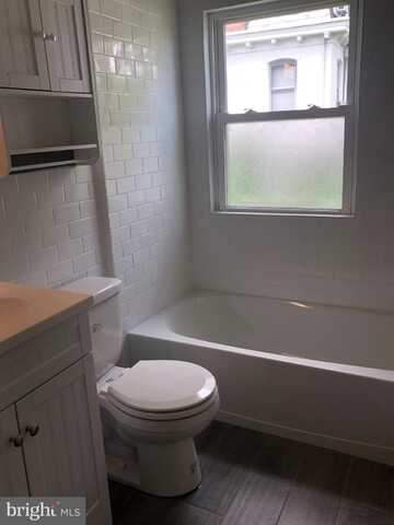141 W WAYNE AVENUE, WAYNE, PA 19087