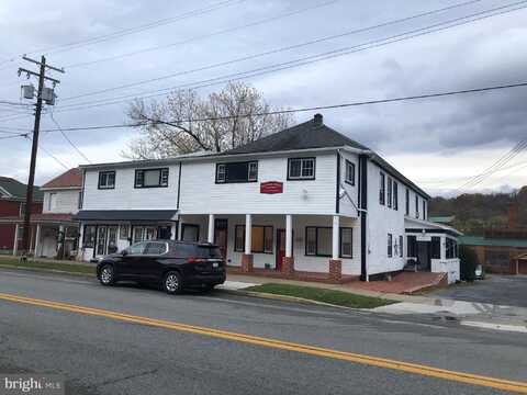 292 N WASHINGTON ST, BERKELEY SPRINGS, WV 25411