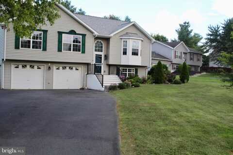 8 COTTONTAIL DRIVE, RANSON, WV 25438