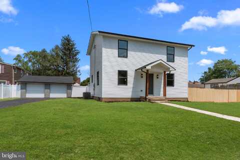 2151 MAPLE AVENUE, CROYDON, PA 19021