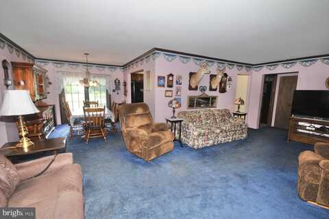 1025 POTTS MILL ROAD, BORDENTOWN, NJ 08505