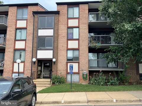9718 KINGSBRIDGE, FAIRFAX, VA 22031