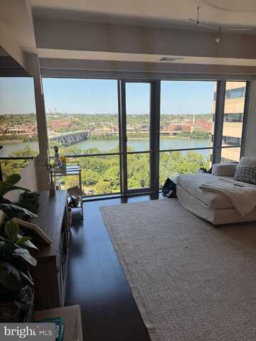 1111 19TH STREET N, ARLINGTON, VA 22209