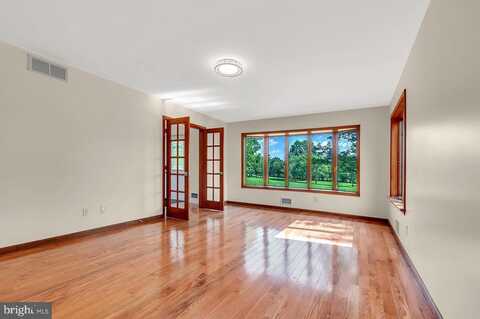 undefined, SKILLMAN, NJ 08558