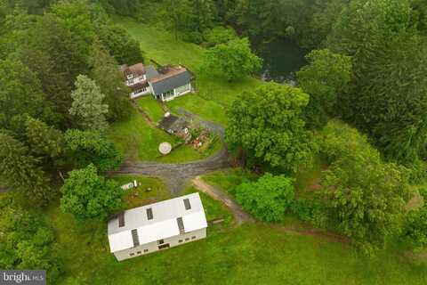 124 TAKACS LANE, MOHNTON, PA 19540