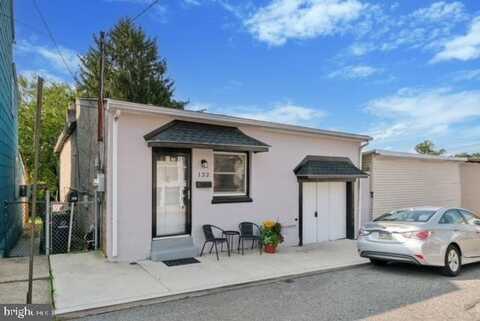 132 PENN STREET, PHOENIXVILLE, PA 19460