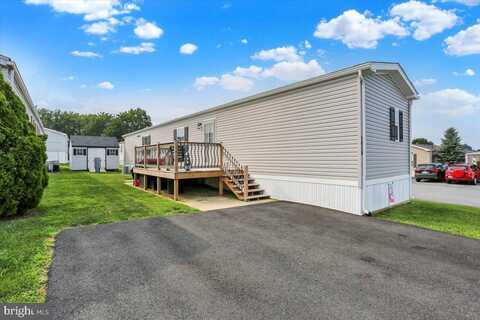 1038 BARBERRY AVENUE, READING, PA 19605