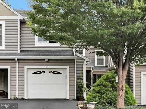 48 HARVEST ROAD, LANCASTER, PA 17602