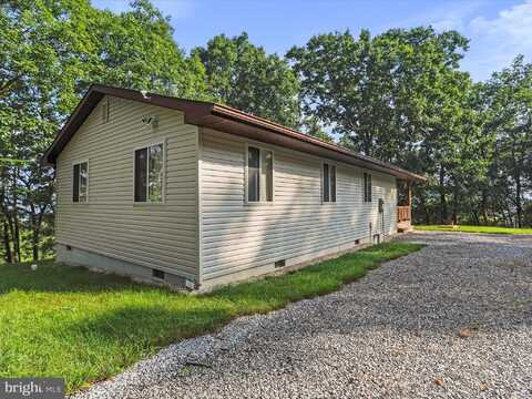 175 WHITE OAK CROSSING ROAD, MOOREFIELD, WV 26836