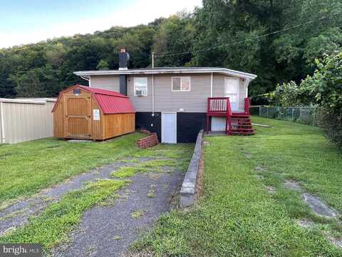 686 W PIEDMONT STREET, KEYSER, WV 26726