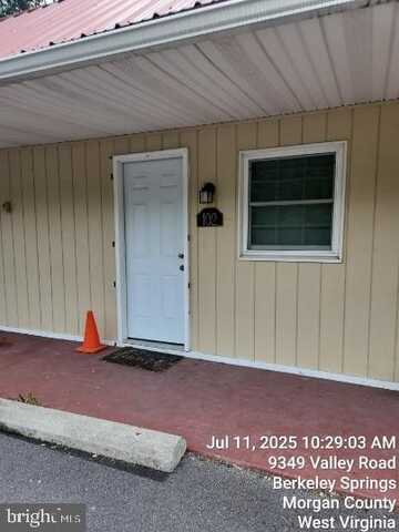 9349 VALLEY ROAD, BERKELEY SPRINGS, WV 25411
