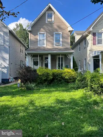 607 CINNAMINSON STREET, RIVERTON, NJ 08077