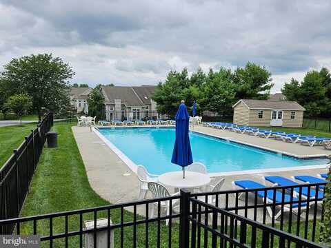 107 COUNTRY LANE, MORGANTOWN, PA 19543