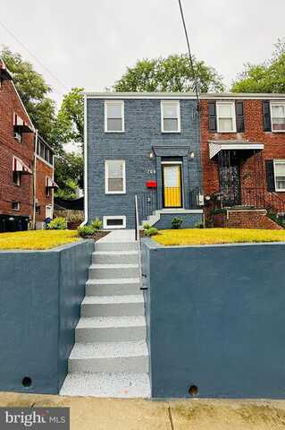 709 ADRIAN STREET SE, WASHINGTON, DC 20019